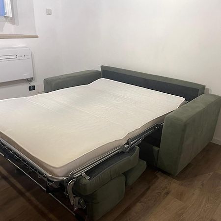 I Due Ciueli Apartment Pescia Bagian luar foto