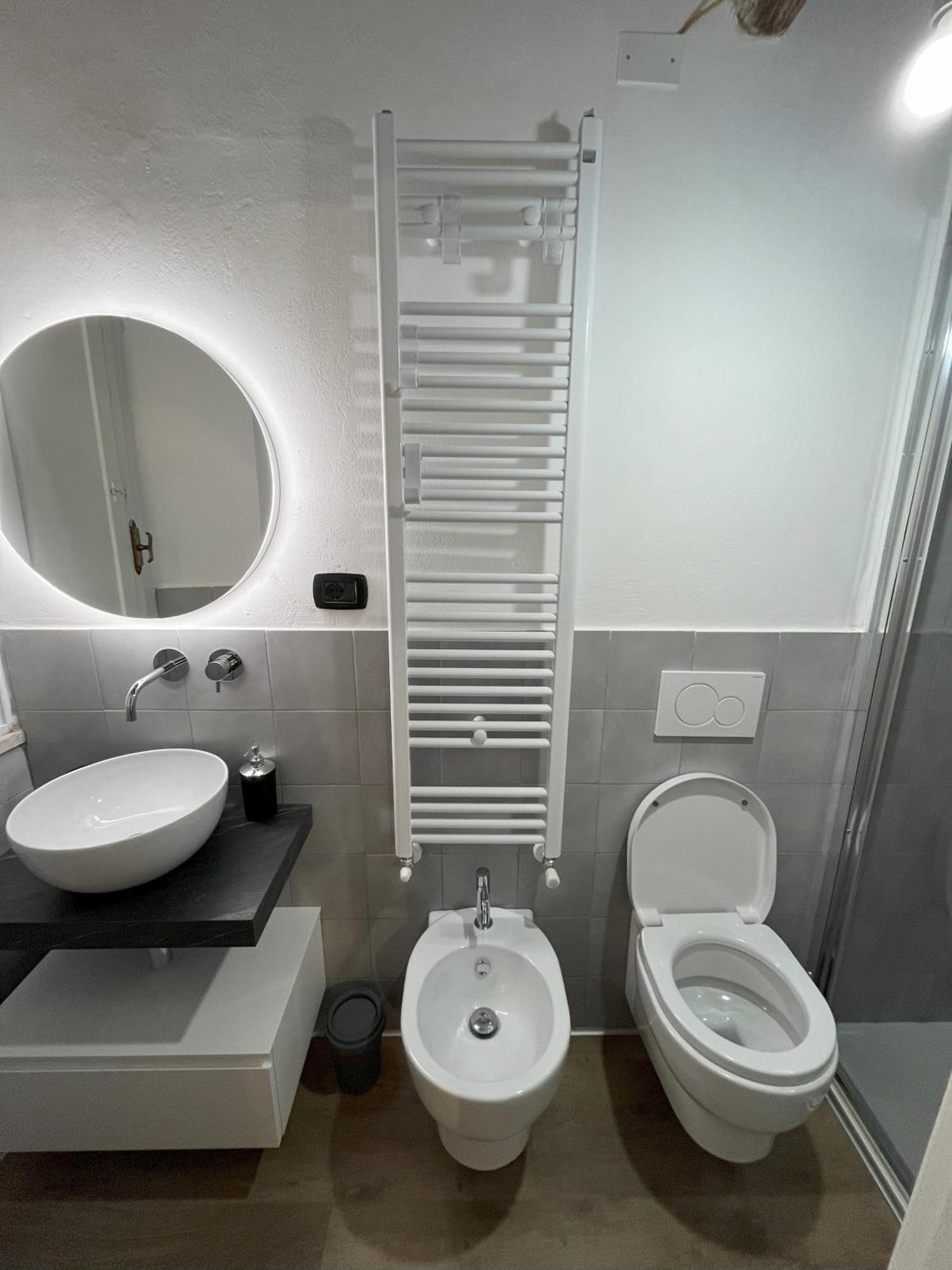 I Due Ciueli Apartment Pescia Bagian luar foto